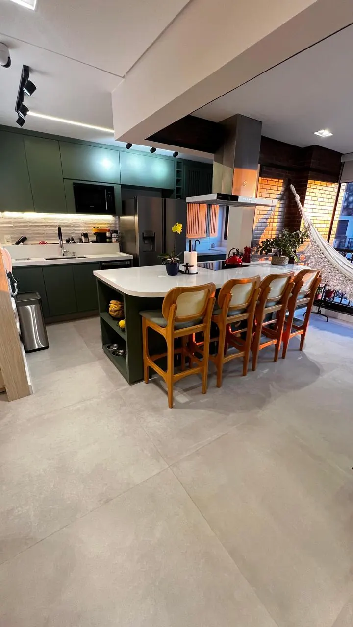 Cozinha e área de convivência
